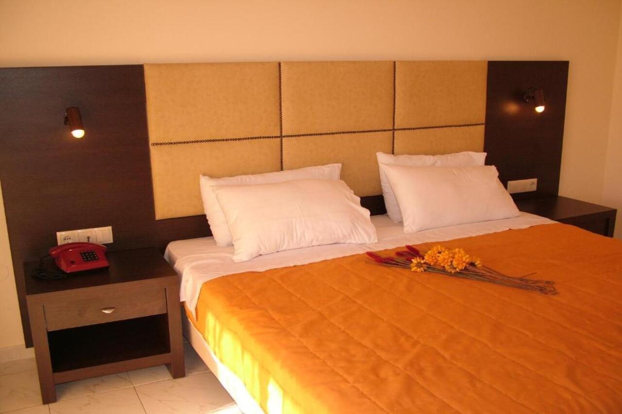 Pegasus Hotel 로다 외부 사진