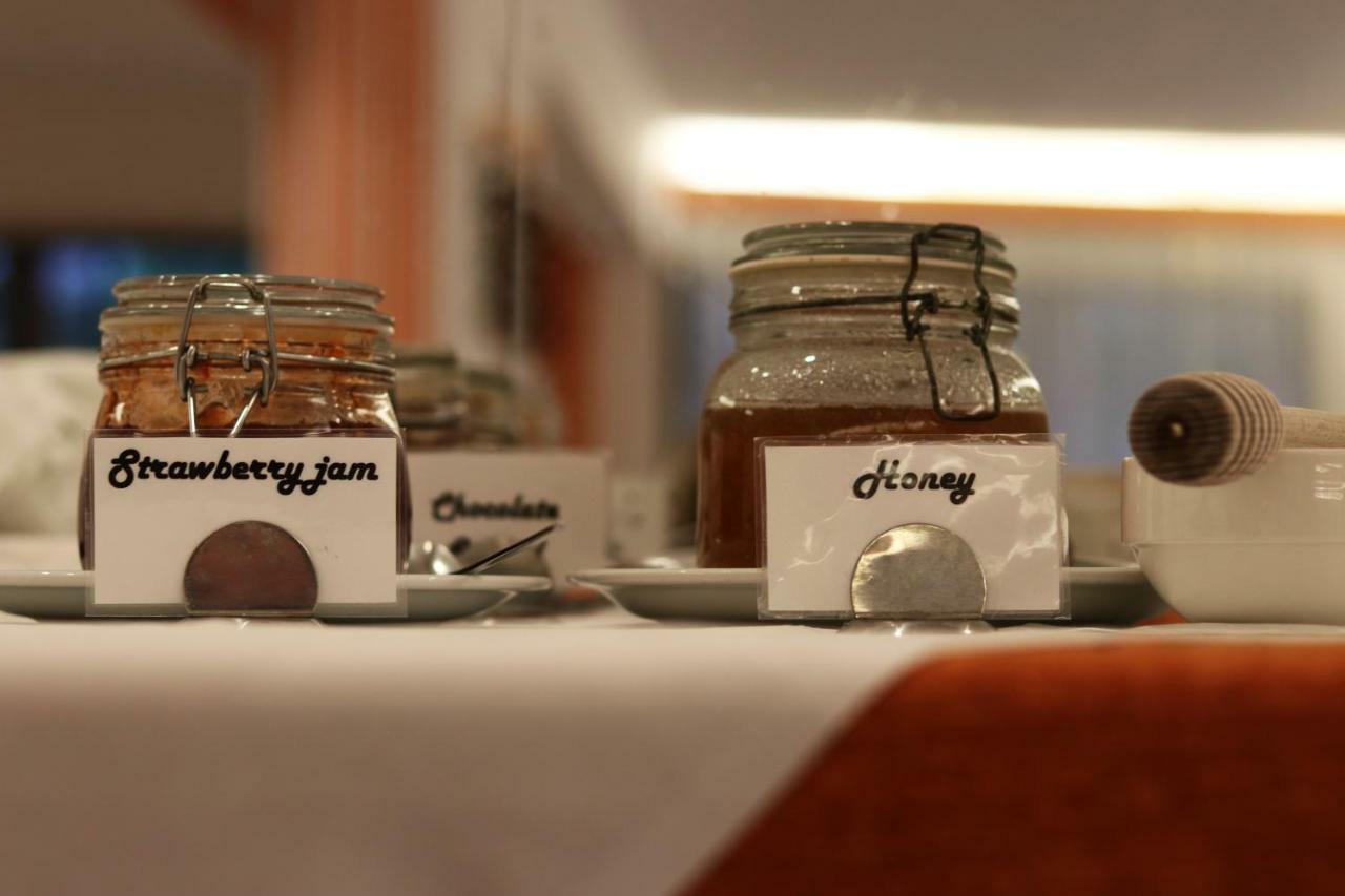 Pegasus Hotel 로다 외부 사진