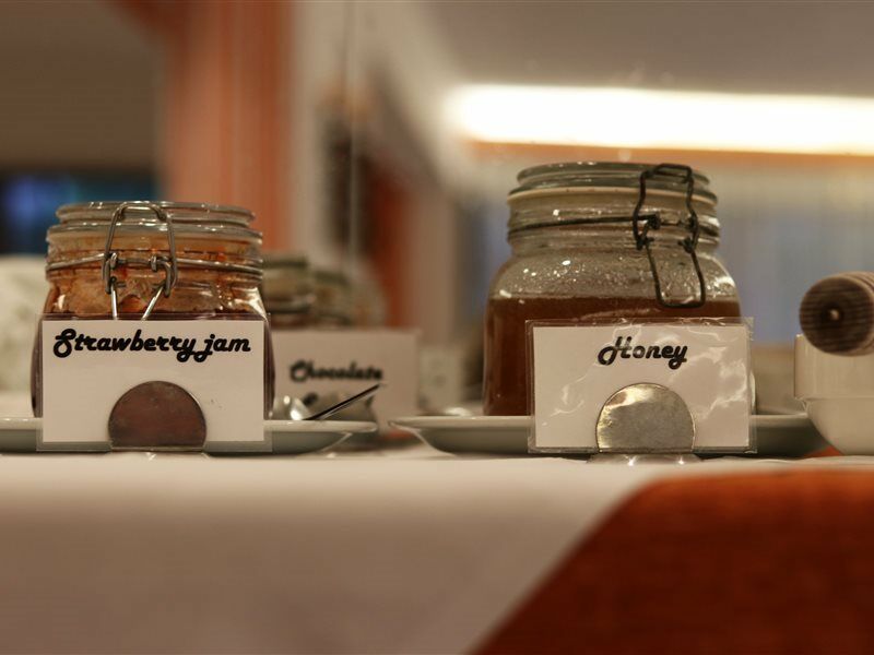 Pegasus Hotel 로다 외부 사진